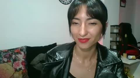 Snapshot of angela_mis chatting on 01/30/25, 03:44 Angela online show from 01/30/25, 03:44
