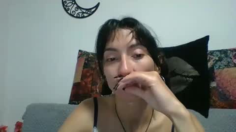 Snapshot of angela_mis chatting on 02/28/25, 06:10 Angela online show from 02/28/25, 06:10