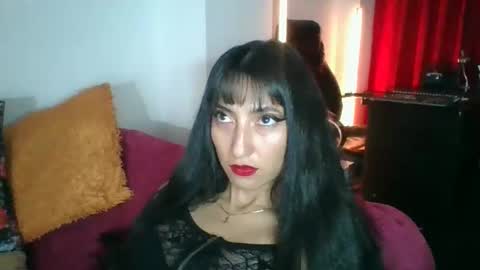 Snapshot of angela_mis chatting on 10/08/25, 09:12 Angela online show from 10/08/25, 09:12