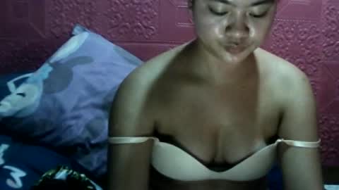Snapshot of angela_rose12345 chatting on 07/01/26, 12:40 angela_rose12345 online show from 07/01/26, 12:40