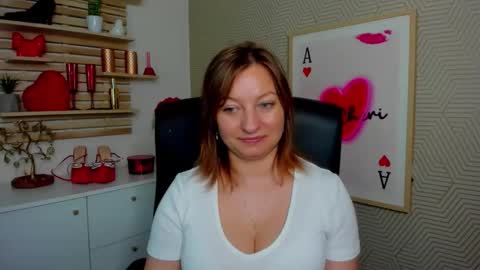 Snapshot of angela_samt chatting on 04/30/26, 06:42 Angela online show from 04/30/26, 06:42