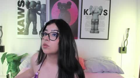 Snapshot of angela_smitth chatting on 05/11/26, 10:51 Angela online show from 05/11/26, 10:51