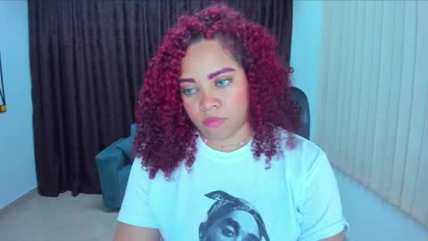 Angela online show from 10/08/25, 10:51