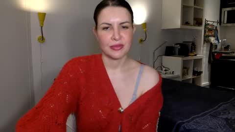 Snapshot of angeladarkk chatting on 01/31/25, 10:10 Angela online show from 01/31/25, 10:10