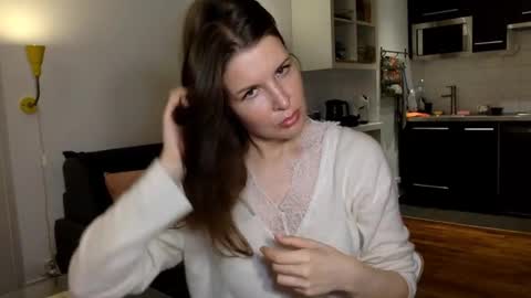 Snapshot of angeladarkk chatting on 11/05/25, 04:40 Angela online show from 11/05/25, 04:40