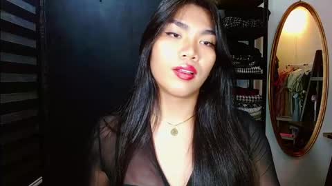 Snapshot of angeladrew73 chatting on 01/06/25, 02:48 Angela online show from 01/06/25, 02:48