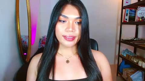 Snapshot of angeladrew73 chatting on 02/09/25, 12:30 Angela online show from 02/09/25, 12:30