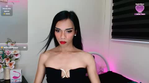 SENORITA online show from 10/09/25, 03:43