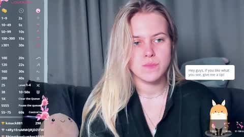 Darsi Anty online show from 11/23/25, 01:00