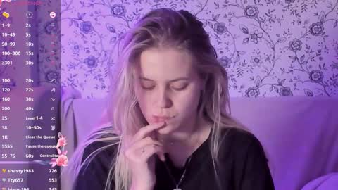 Darsi Anty online show from 12/21/25, 02:46