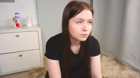 Snapshot of angelapratt chatting on 04/15/26, 03:30 angelapratt online show from 04/15/26, 03:30