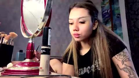 Snapshot of angelaribero chatting on 05/10/26, 01:05 Angel online show from 05/10/26, 01:05