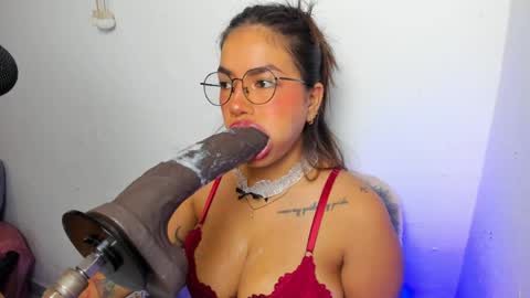 Angela Ricci online show from 05/06/26, 02:55