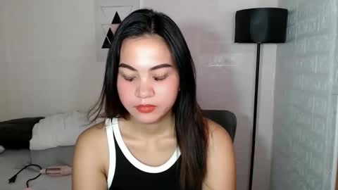 angel- i am new here please do understand that i only get naked on private room thank you online show from 09/19/25, 02:13
