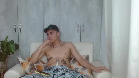 angelbacker22 online show from 01/27/25, 04:41