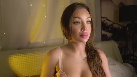 Snapshot of angelbengs chatting on 06/25/26, 09:03 Hi my name is Anny HOT PVT IS OPEN MY FAV PATTER IS 57 online show from 06/25/26, 09:03