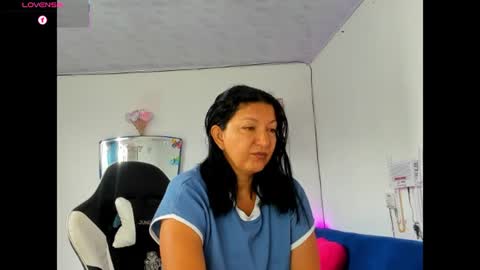 Snapshot of angelblue972344 chatting on 07/06/26, 01:41 angel online show from 07/06/26, 01:41