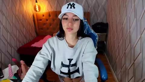 Angel online show from 04/20/26, 01:25