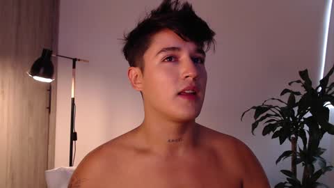 Snapshot of angelcossio chatting on 01/01/25, 09:52 Angel online show from 01/01/25, 09:52