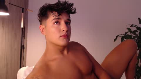 Snapshot of angelcossio chatting on 01/16/25, 07:52 Angel online show from 01/16/25, 07:52