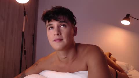 Snapshot of angelcossio chatting on 02/09/25, 02:06 Angel online show from 02/09/25, 02:06