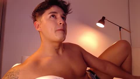 Snapshot of angelcossio chatting on 09/11/25, 12:33 Angel online show from 09/11/25, 12:33