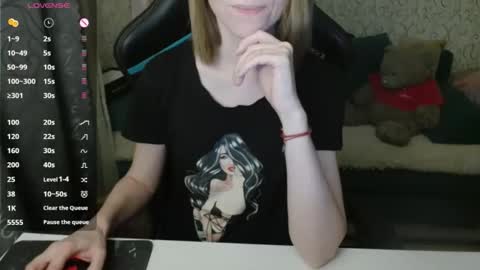 AngelCute32 online show from 10/20/25, 03:23