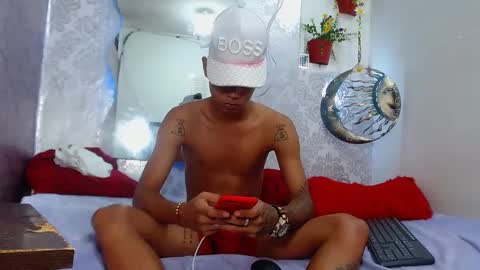 Snapshot of angelcutex_19 chatting on 09/15/25, 01:27 angelcutex_19 online show from 09/15/25, 01:27