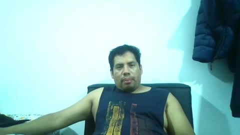 Snapshot of angeldavid90 chatting on 05/16/26, 01:02 angeldavid90 online show from 05/16/26, 01:02