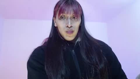 Snapshot of angele_johnson chatting on 09/22/25, 01:40 angele online show from 09/22/25, 01:40