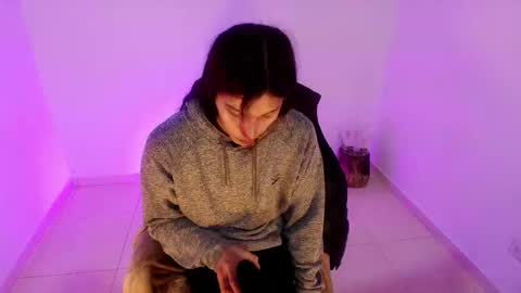 angele online show from 03/04/26, 06:58