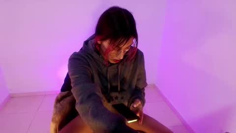 angele online show from 03/18/26, 06:22