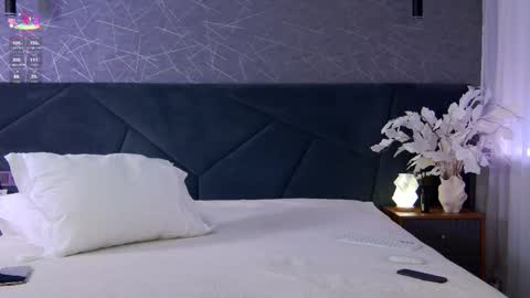 Snapshot of angelees_ chatting on 02/13/26, 04:14 Angelina online show from 02/13/26, 04:14