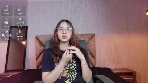 angel online show from 10/04/25, 11:52