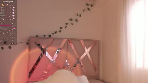 Angel Fiore online show from 12/22/25, 06:38