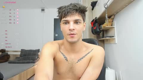 Snapshot of angelfrank chatting on 02/17/25, 09:19 Frankie online show from 02/17/25, 09:19