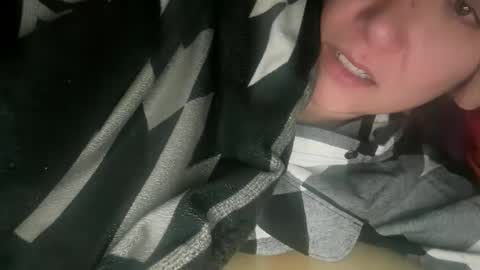 Snapshot of angelhearts111 chatting on 11/19/25, 07:19 angelhearts111 online show from 11/19/25, 07:19