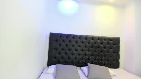 Angeli online show from 10/09/25, 10:57