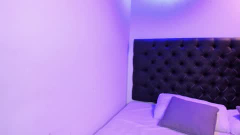 Angeli online show from 10/24/25, 10:55