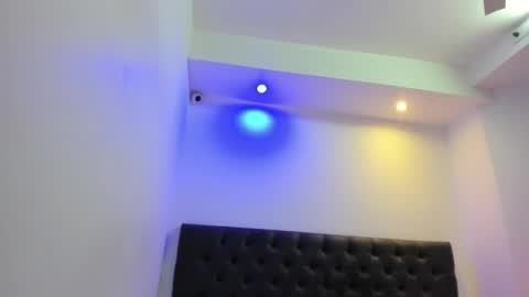 Angeli online show from 10/28/25, 11:03