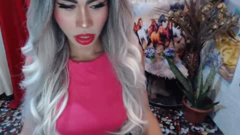 DIVINE ANGEL online show from 02/19/25, 09:17