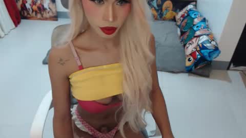 DIVINE ANGEL online show from 12/20/25, 12:07