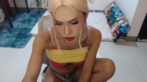 DIVINE ANGEL online show from 02/14/26, 02:52