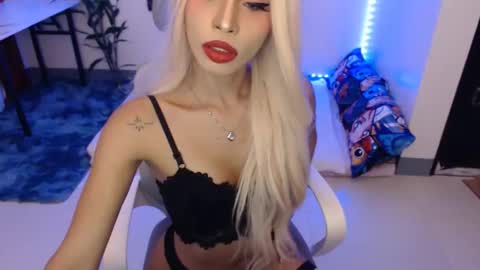 DIVINE ANGEL online show from 02/25/26, 01:59