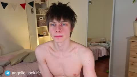 Snapshot of angelic_look chatting on 05/02/26, 07:52 Daniel online show from 05/02/26, 07:52