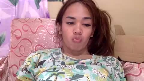 Yhanna online show from 12/31/24, 01:57