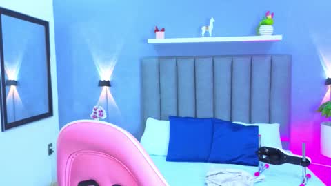 A N G E L I C A online show from 10/07/25, 12:13