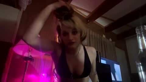 Angelica hart online show from 10/05/25, 11:08