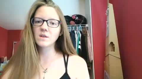 Snapshot of angelicangel3 chatting on 06/15/26, 06:21 AngelicAngel online show from 06/15/26, 06:21