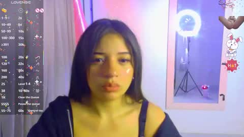 Snapshot of angelie_3 chatting on 09/15/25, 02:11 angelie online show from 09/15/25, 02:11